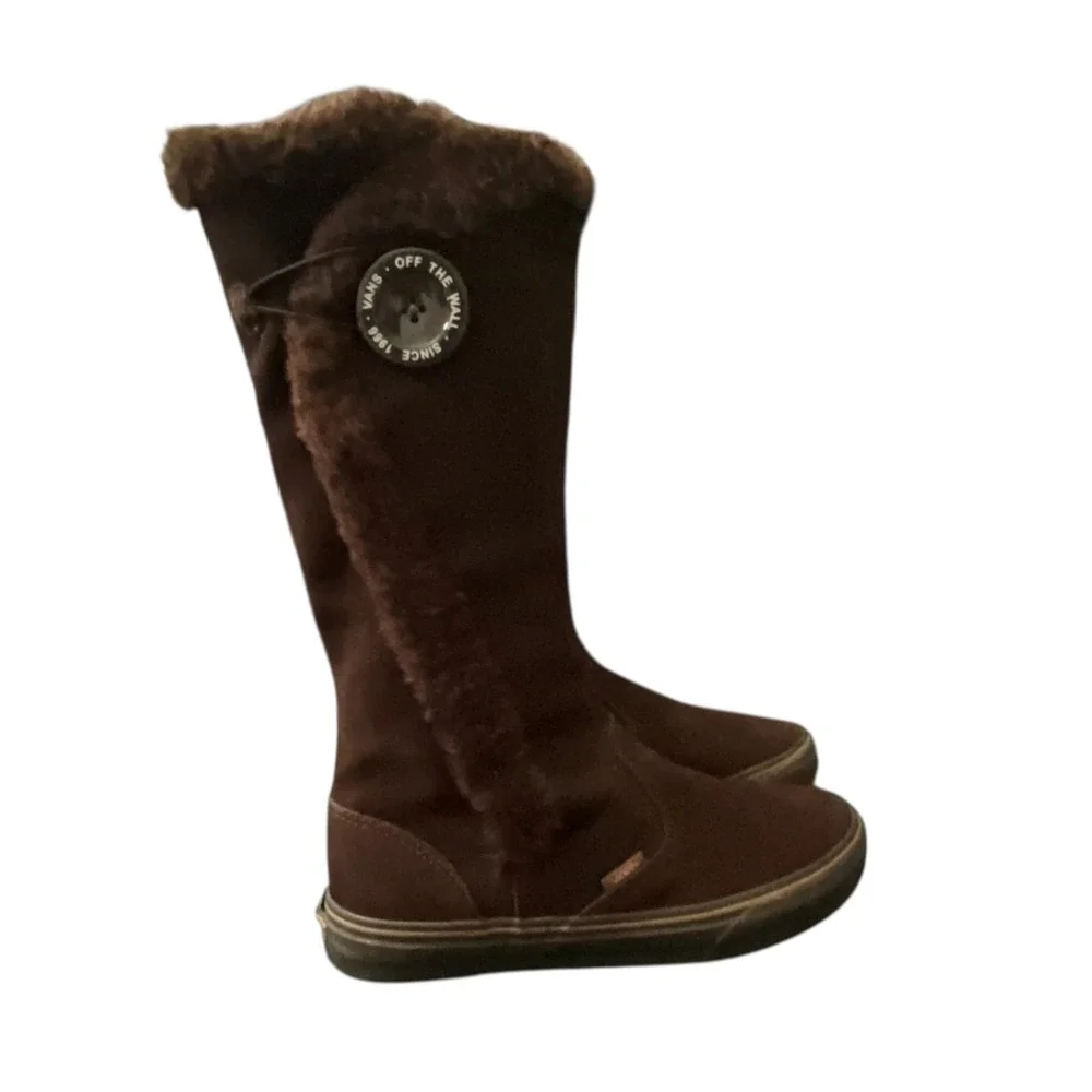 Vans Boots Women Chocolate Brown Phoebe Tall Suede Off The Wall Button SkateBoot